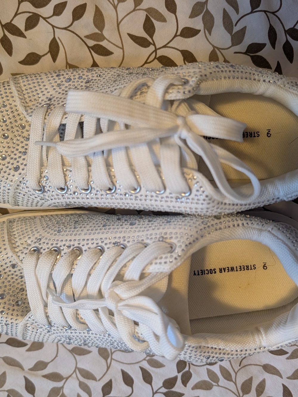 Streetwear Society White Rhinestone Embellished Low-Top Sneakers